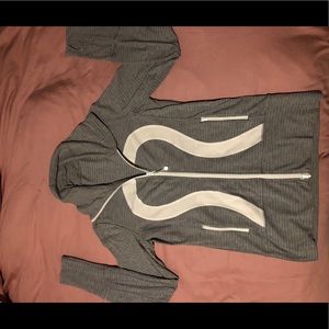 Lululemon Gray Zip-Up Size 6